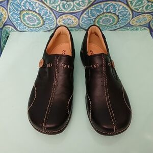 Clarks Unstructured Leather Slip-on Shoes - Un.Loop Women's Size 8 NWOT